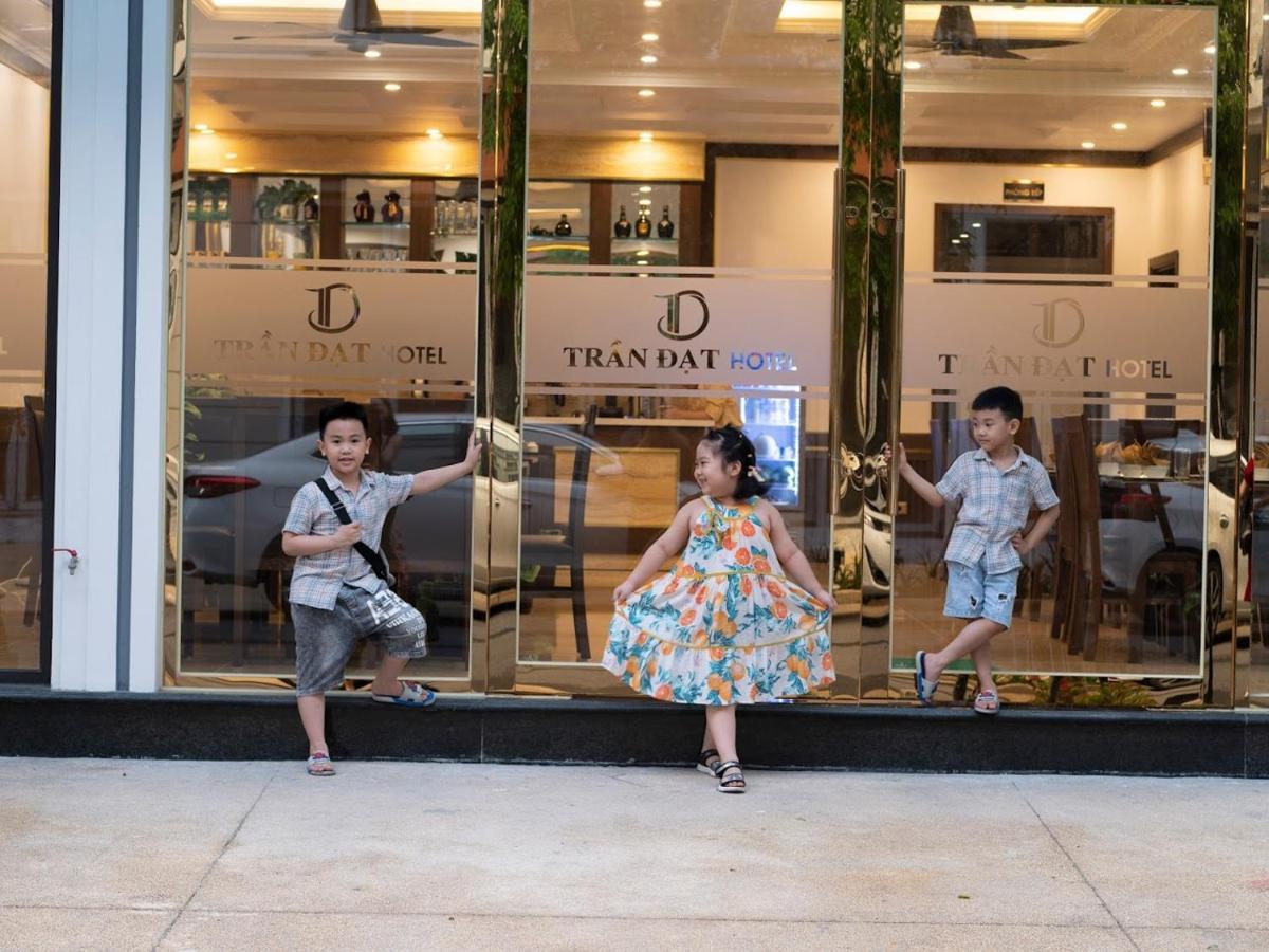 Tran Dat Hotel Hạ Long Exterior foto